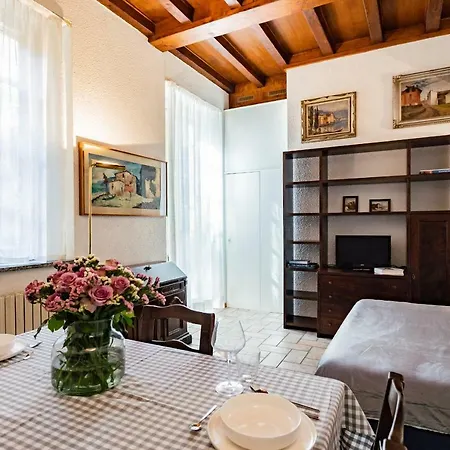 Vintage Chic By Rentallcomo Apartment *
