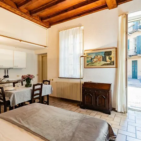 Vintage Chic By Rentallcomo Apartment Como